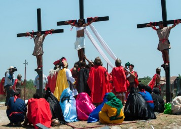 Cutud Lenten Rites Festival